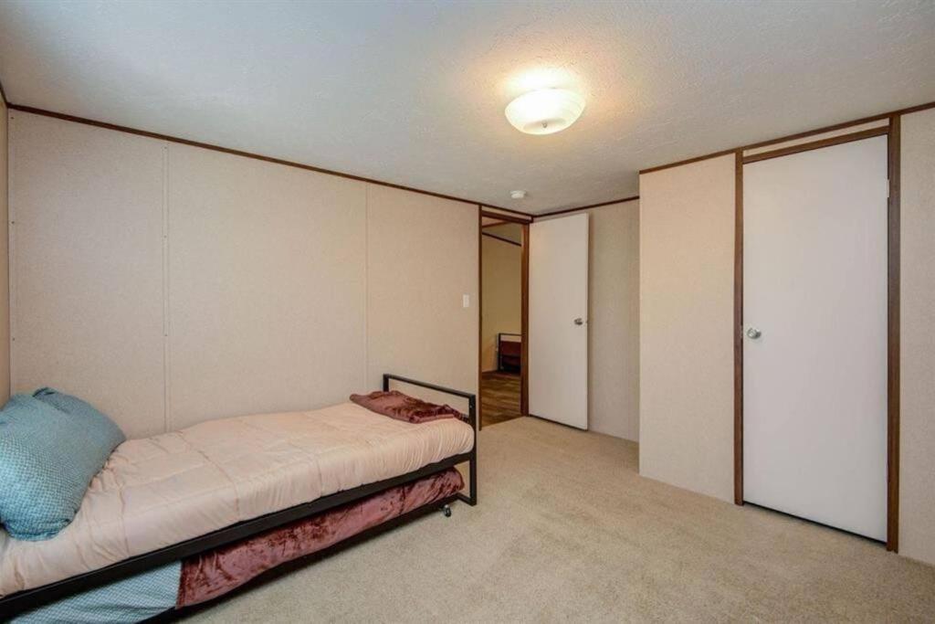 Seaside Serenity - Holiday Home Sleeps 10 Dickinson Bagian luar foto